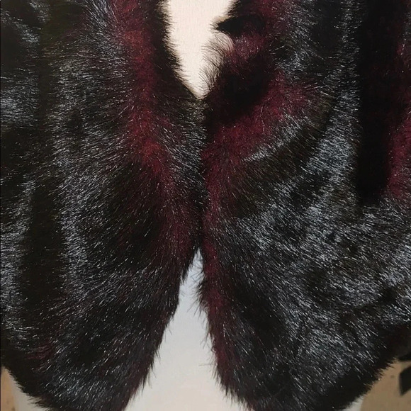 New Kathleen Fur Scarf - Picture 3 of 5